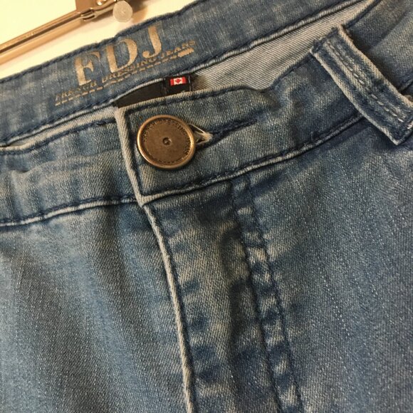 French Dressing Jeans Light Blue Suzanne Canadian Designed Jeans - Picture 5 of 16